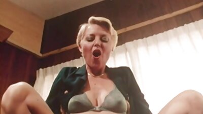Seniorul sexy de alături are nevoie de niște cocoș